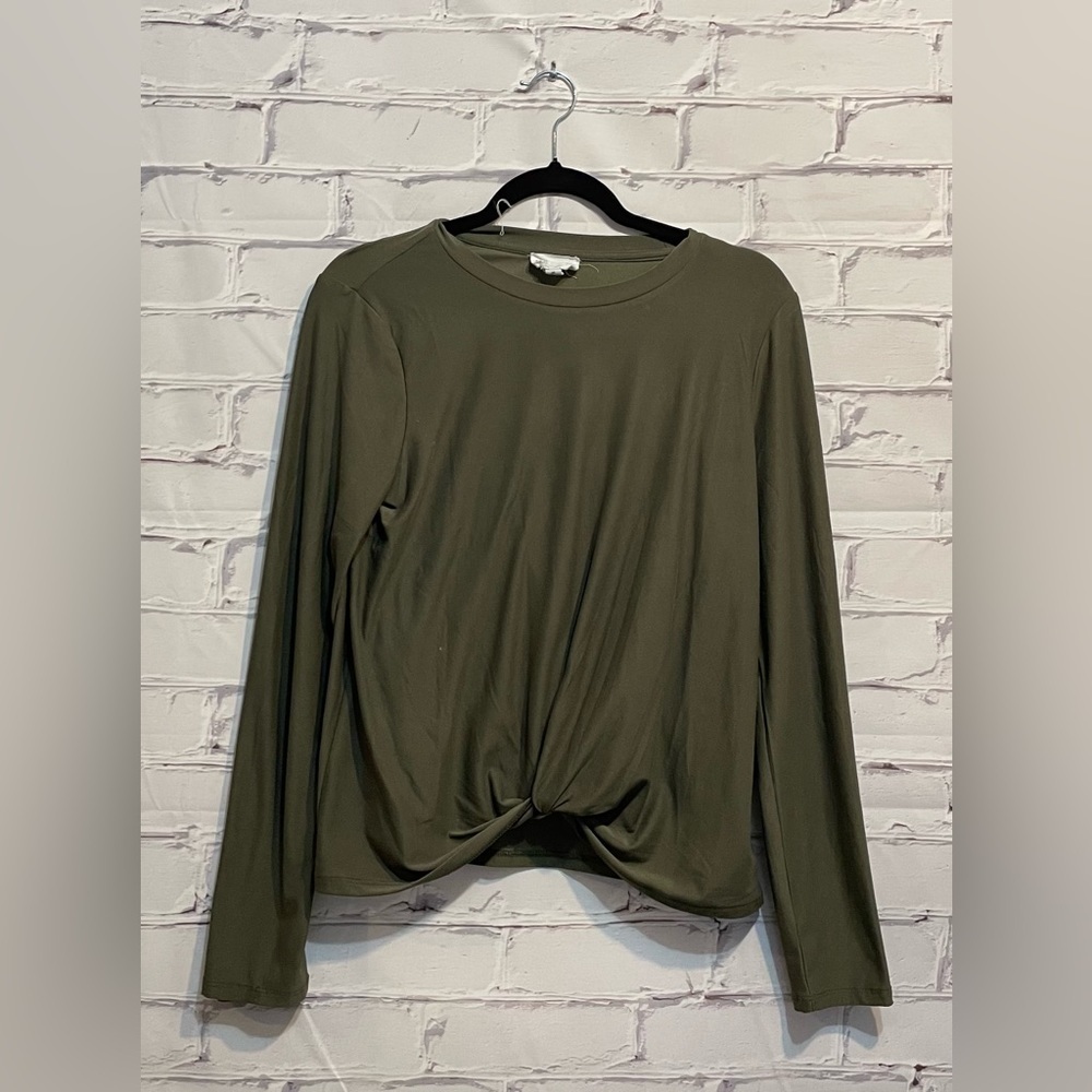Olive Oak Olive Green Long Sleeve Crew Stretch Casual Top